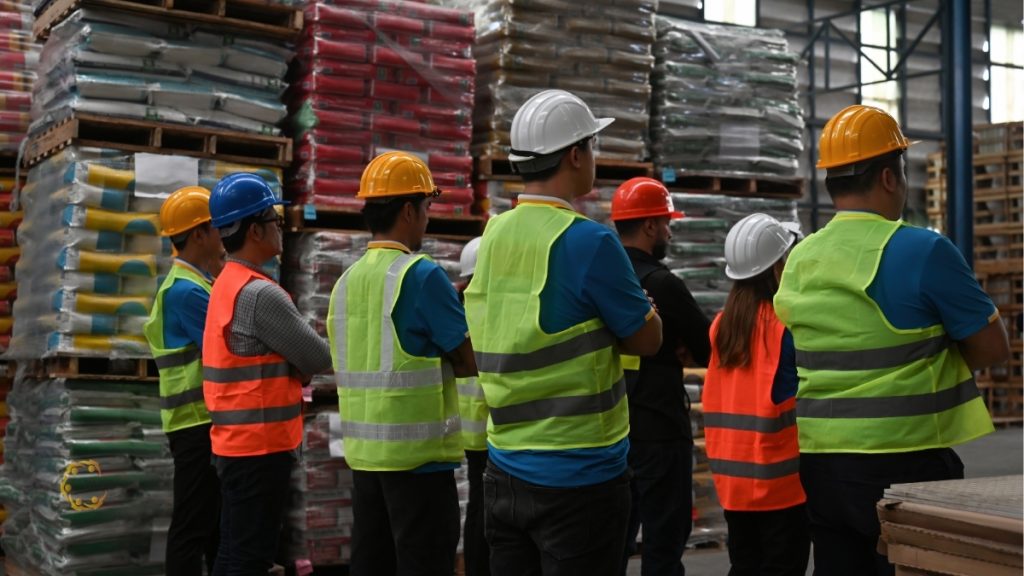 HR, Kế toán doanh nghiệp lưu ý thời hạn nộp báo cáo tình hình cho thuê lại lao động 6 tháng đầu năm 2026